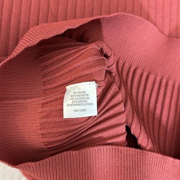 Worth Ribbed Short Sleeve Knit, L - Picture 7 of 8